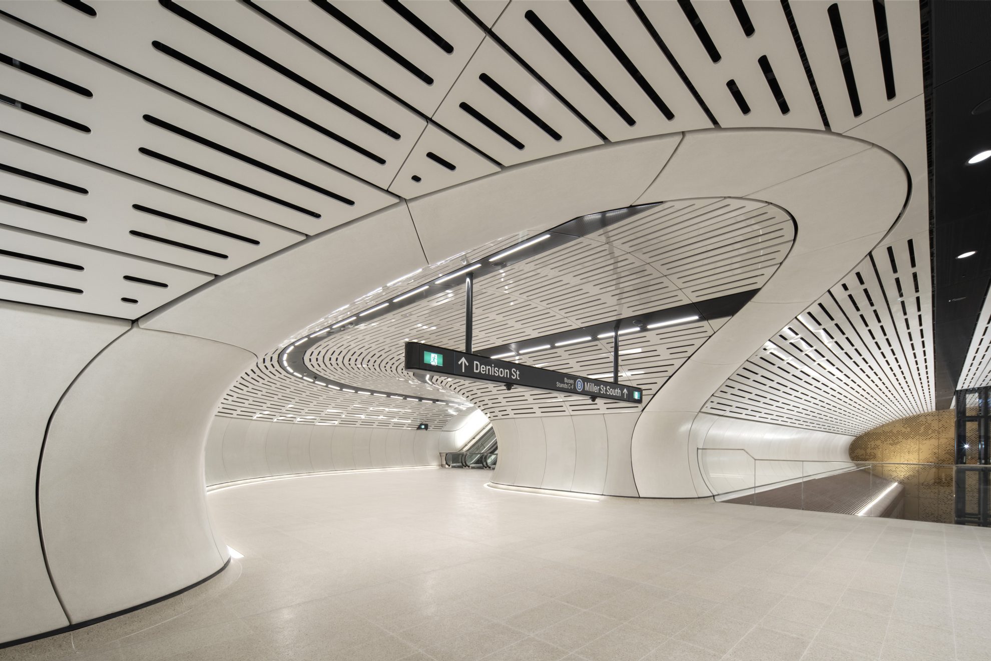 Victoria Cross Metro Station